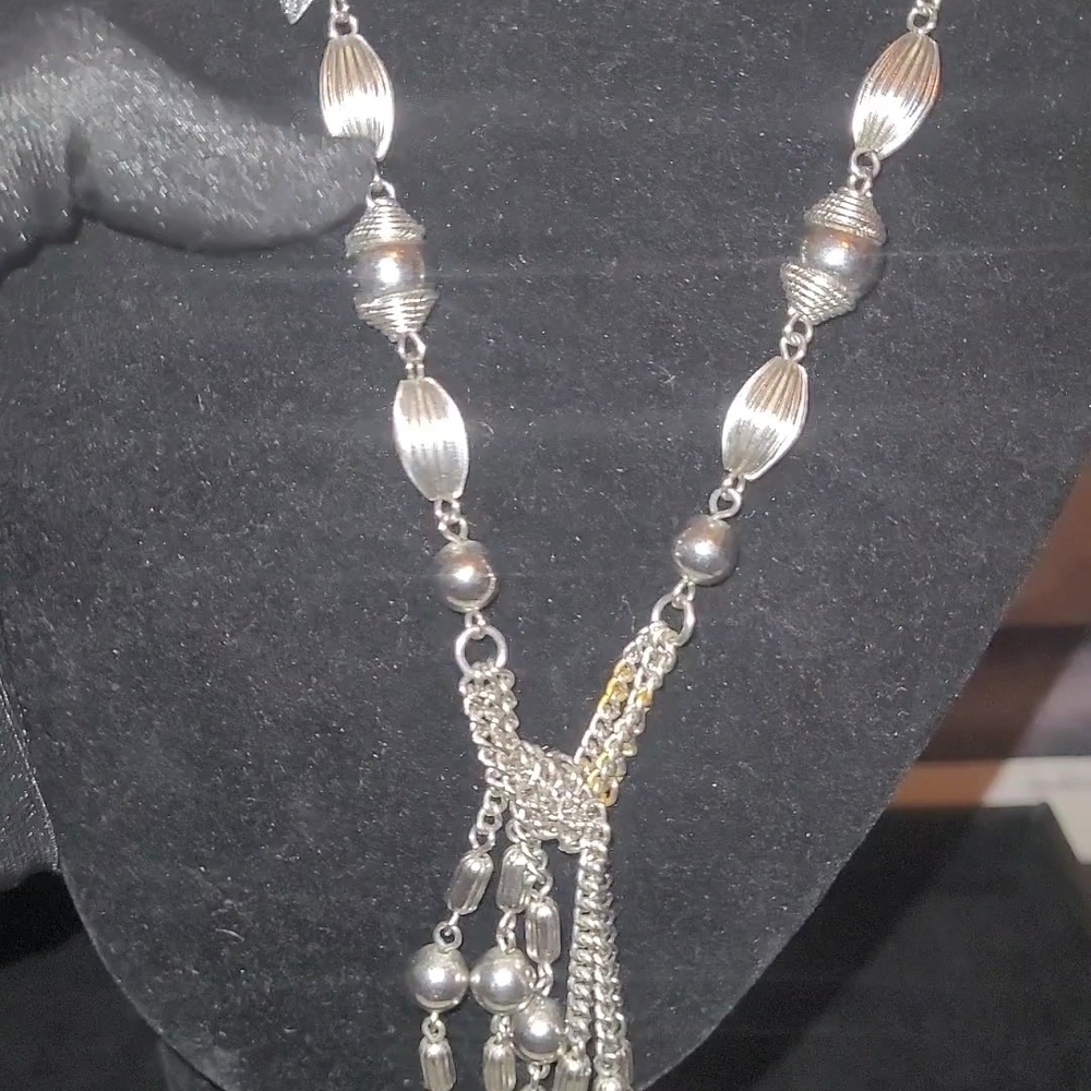 VTG SARAH COV SELF KNOTTED NECKLACE OR BELT SILVERTONE BEADED MEATAL EUC CLEANED